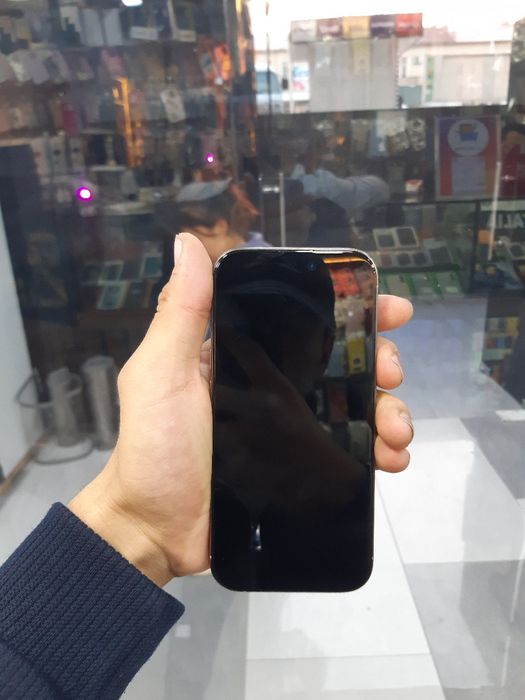Iphone 16 pro 128 talik