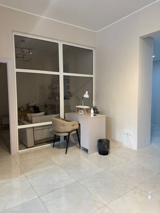 аренда столика для маникюра