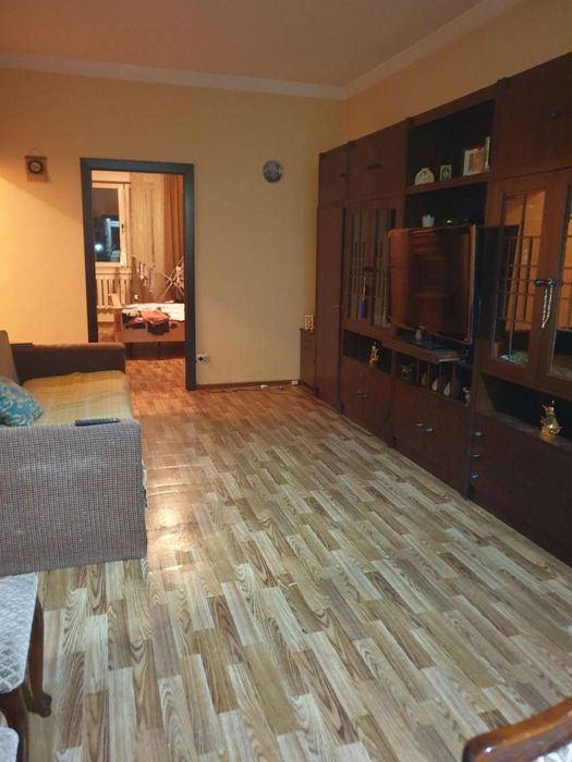 2/4/4 массив Фируза, квартира площадью 50м.кв