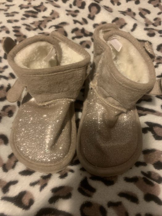 Ghetute Ugg nr 21 schecers