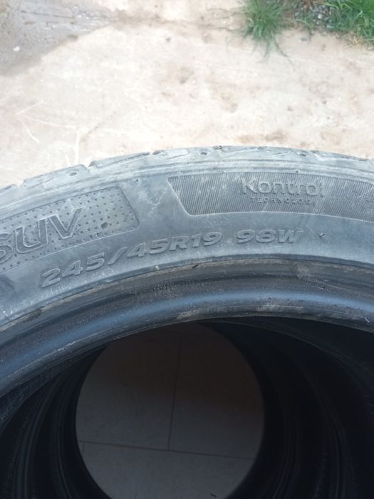Anvelope 245/45/R19
