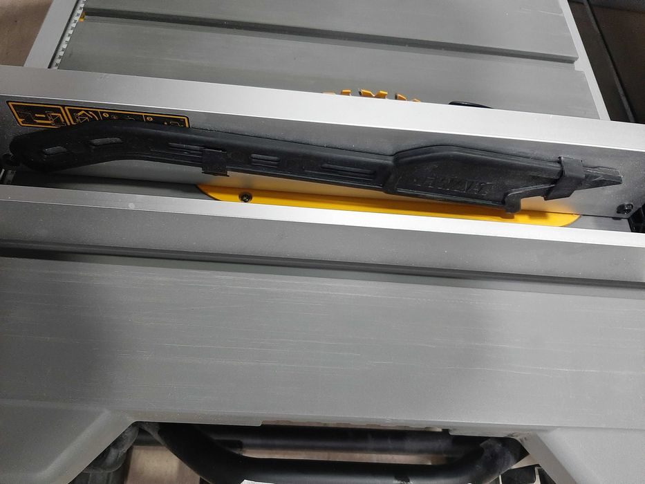 Настолен циркуляр DeWALT DWE7485RS-QS, 1850 W, 210 мм