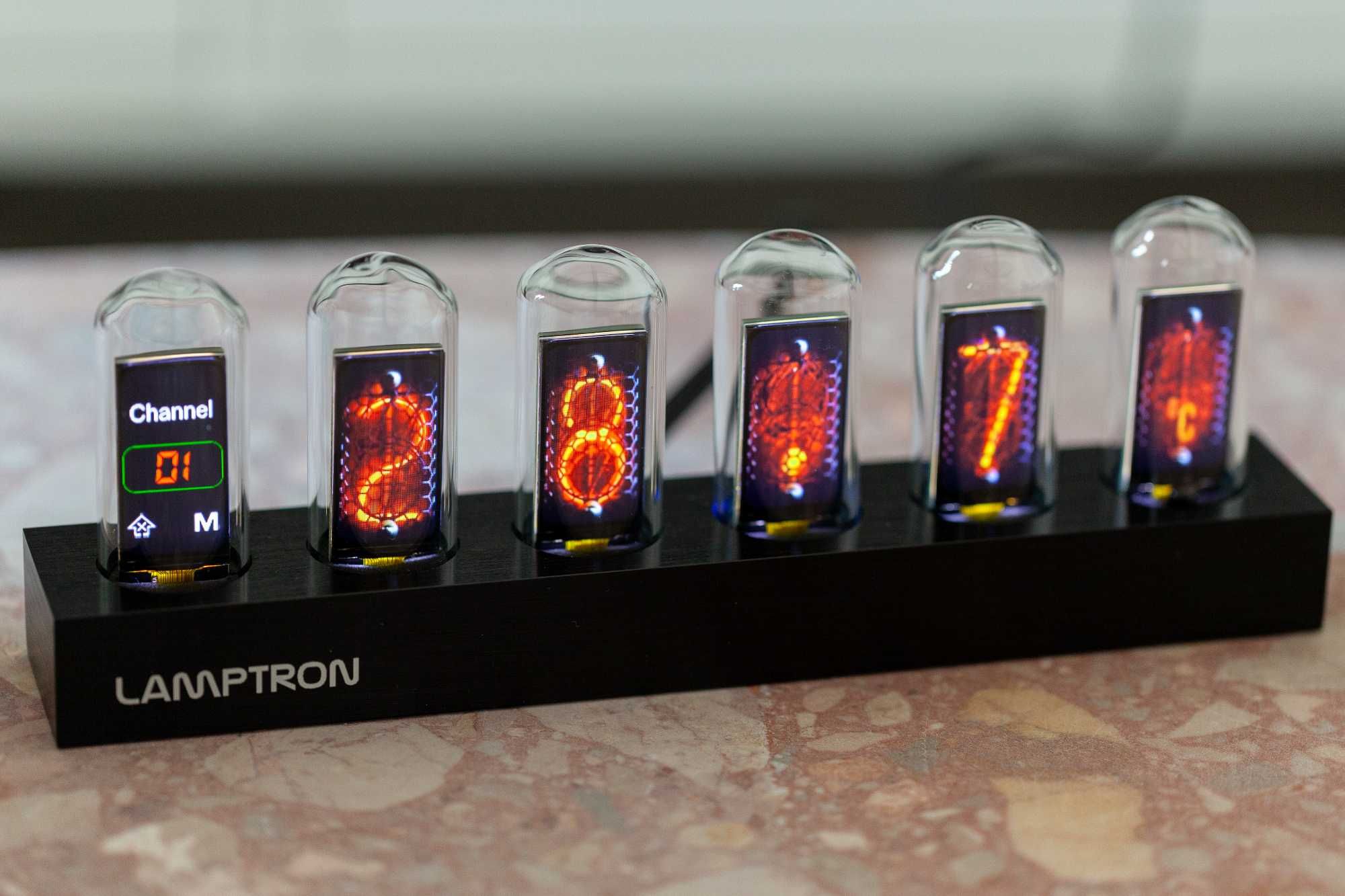 Хардверен контролер Lamptron CT625 за охлаждане и осветление