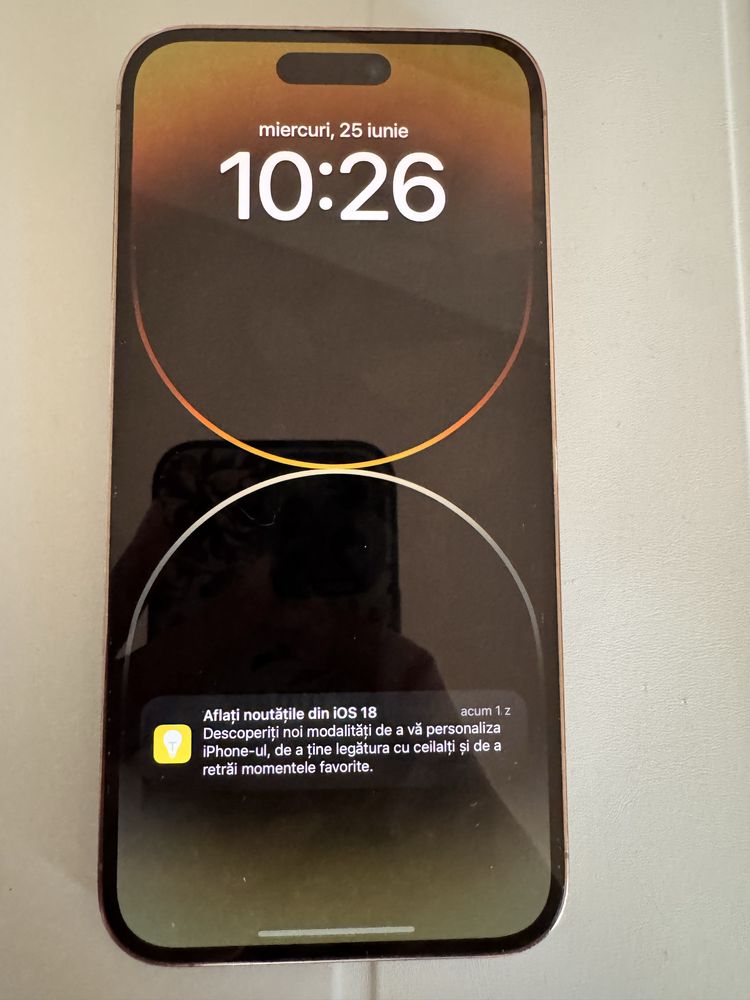 Iphone 14 pro max gold