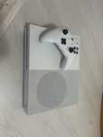 Vând Xbox One S , 11 jocuri cu cd+ altele deja descarcate