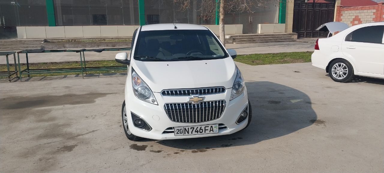 Spark sotiladi srochna 6000$