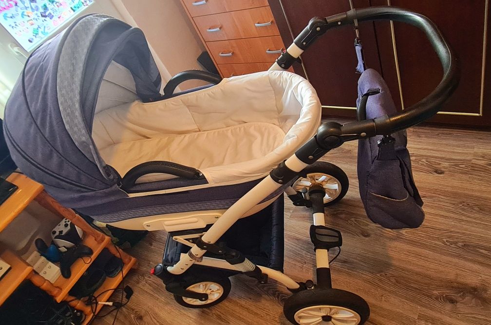 Бебешка количка 3в1 Lorelli Mia Light&Dark Blue