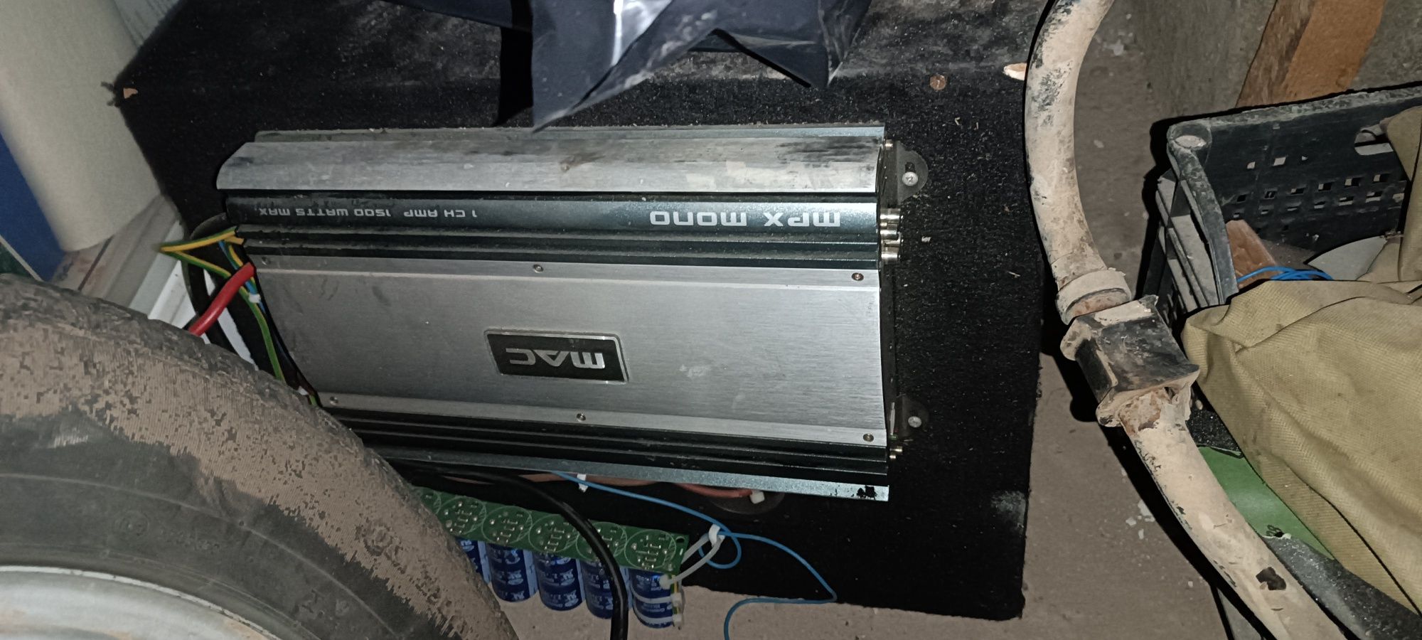 Subwoofer+amplificator+capacitator 1500W