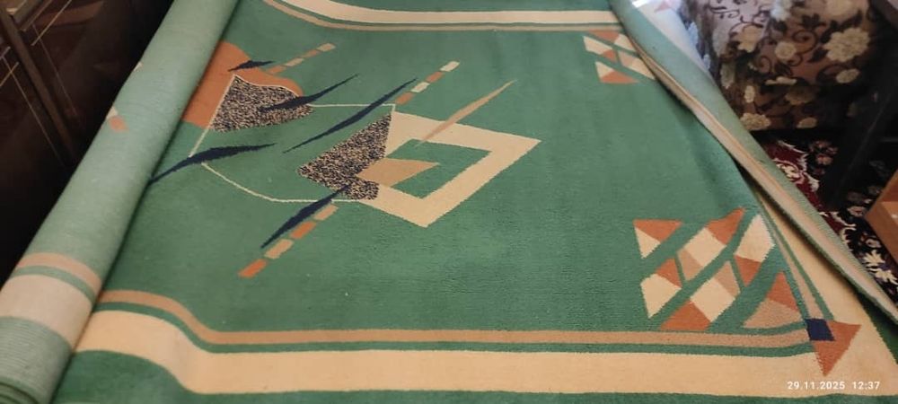 Ковер зелёный , 5/2