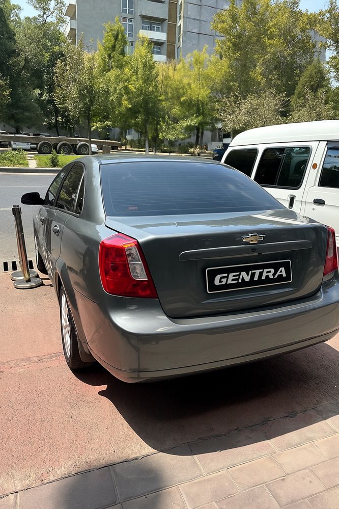 Chevrolet Gentra (1 позиция)