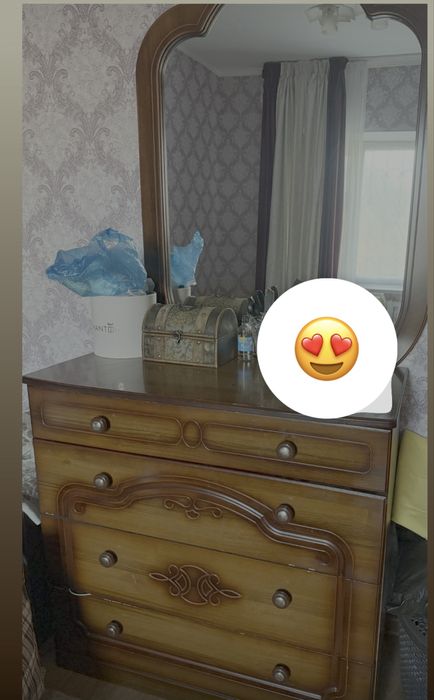 Тумбочка 2 шт, трюмо б/у