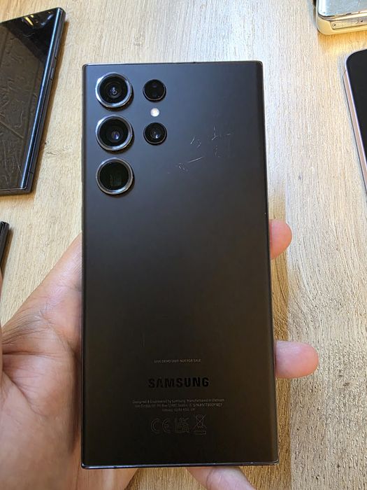 Samsung S23 Ultra DEMO