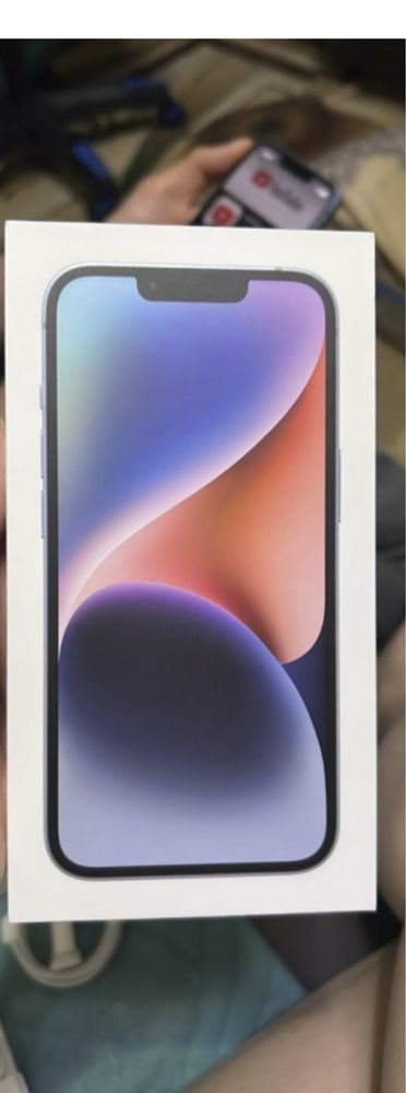 Iphone 14 память 128 гб состояние хорошее. Плюс два чехла в подарок…..