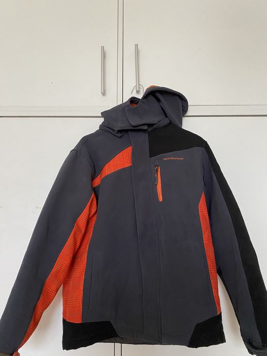 Непромукаемо яке за момче