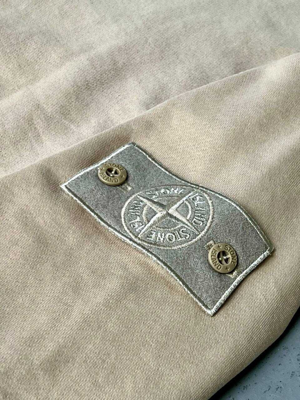 Бежов Суичър Stone Island