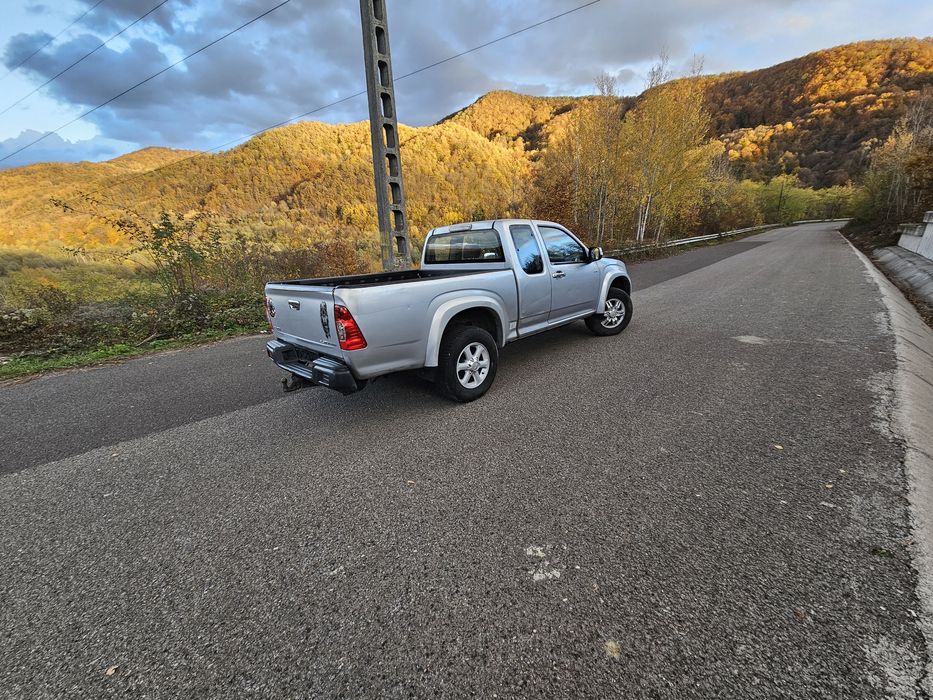 ISUZU D-MAX/ 2009 / 4x4 /Climă