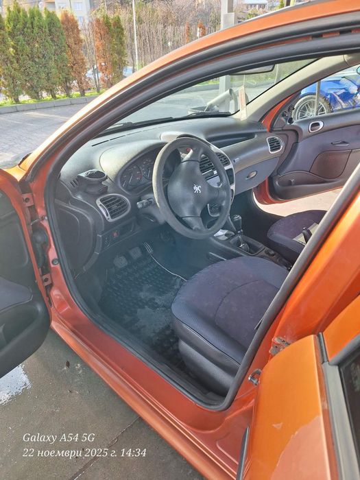 Пежо 206, 99г., 1.9 чист дизел, 90 коня. Напълно обслужено!