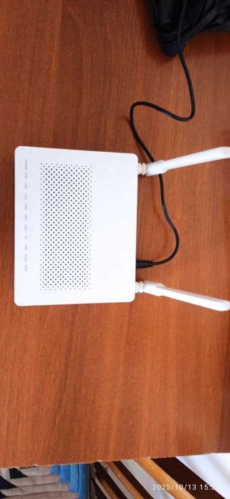 WIFI ROUTER Model EG8145V5 HG8546M