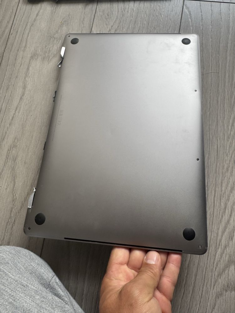 Macbook pro i7 15 inch 2017 cu placa buna