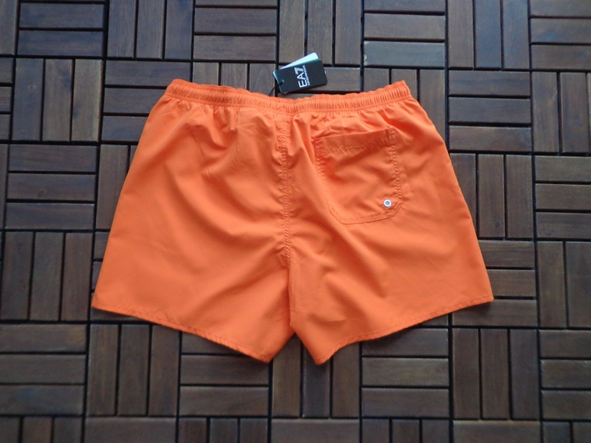 Мъжки плувни шорти EA7 Emporio Armani размери S, M