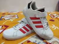 Маратонки adidas