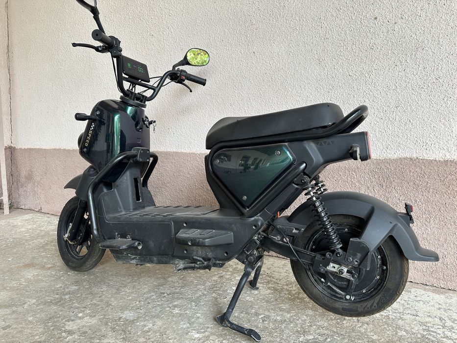 Электроскутер Elektroskuter