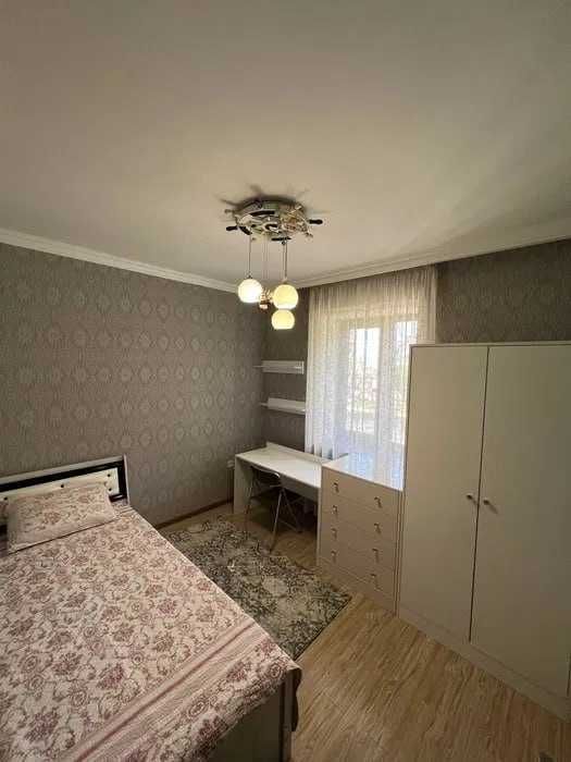 Срочно сдается 3х комнатная квартира рядом метро  ОЙБЕК  306*