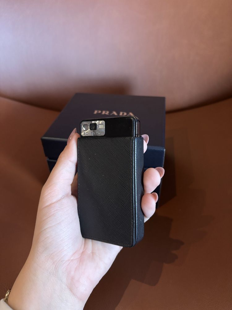 LG Prada телефон