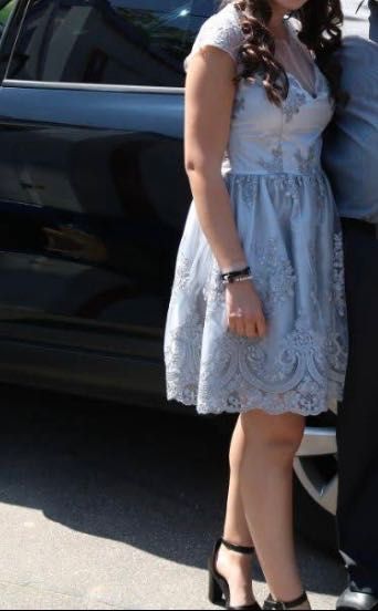 Vând rochie elegantă