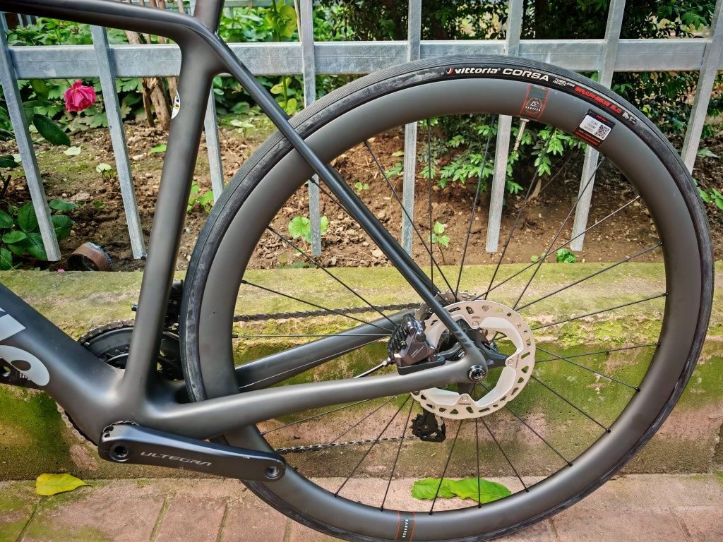 Bicicleta cursiera carbon Cervelo R5 Di2 12V M/54 noua model 2025