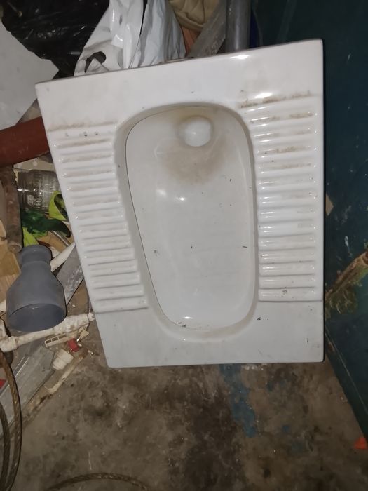 Продам напольный унитаз