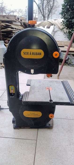 De vânzare fierăstrău cu banda