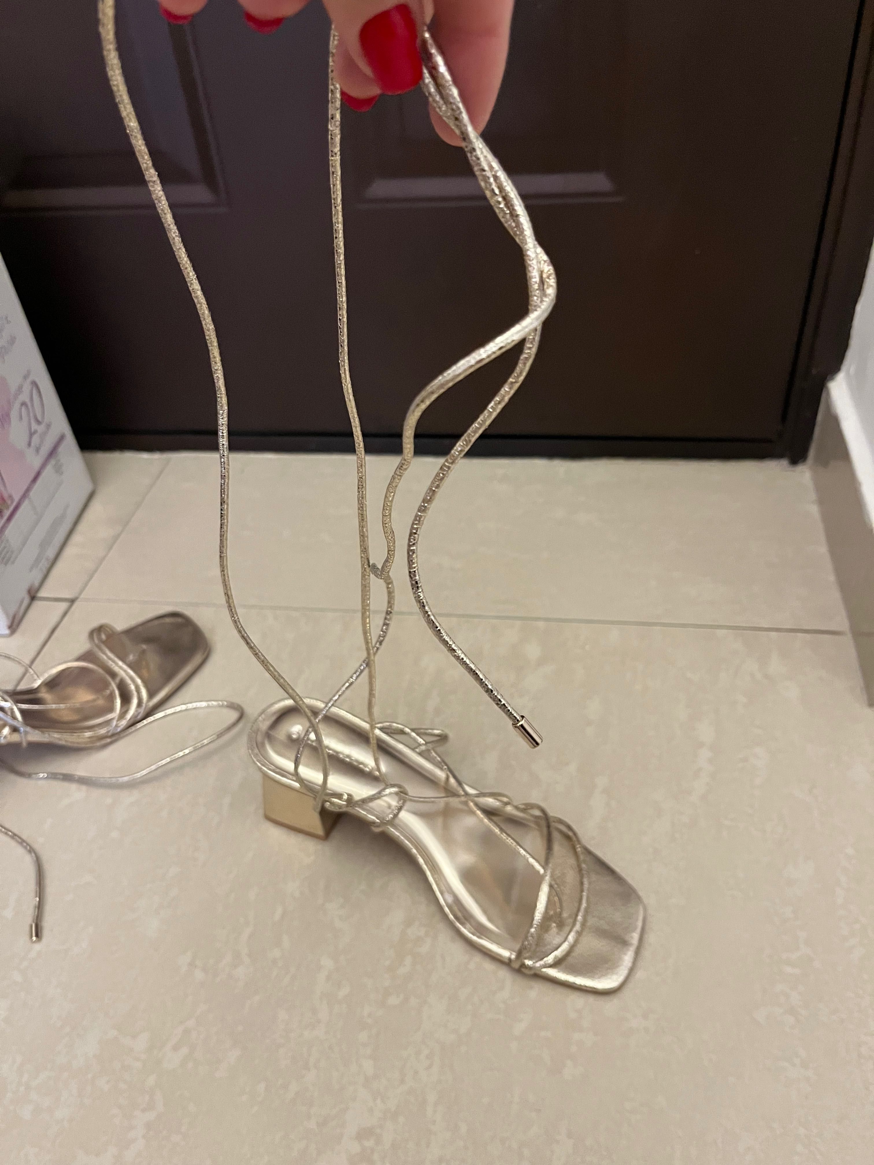 Sandale aurii, masura 37, Stradivarius