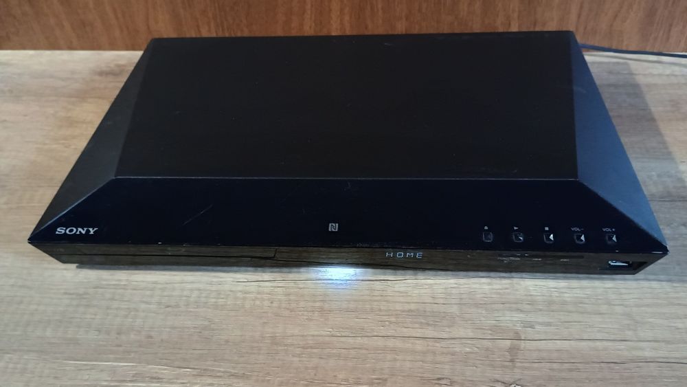 Домашно кино Sony bdv -e2100