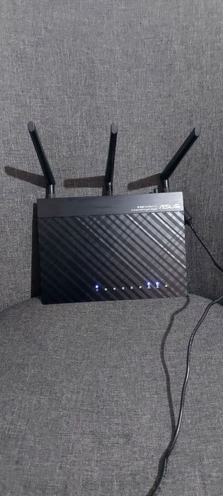 Router Asus  RT-N 660u N900 dual band gigabit