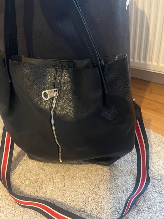 Geanta neagra din piele