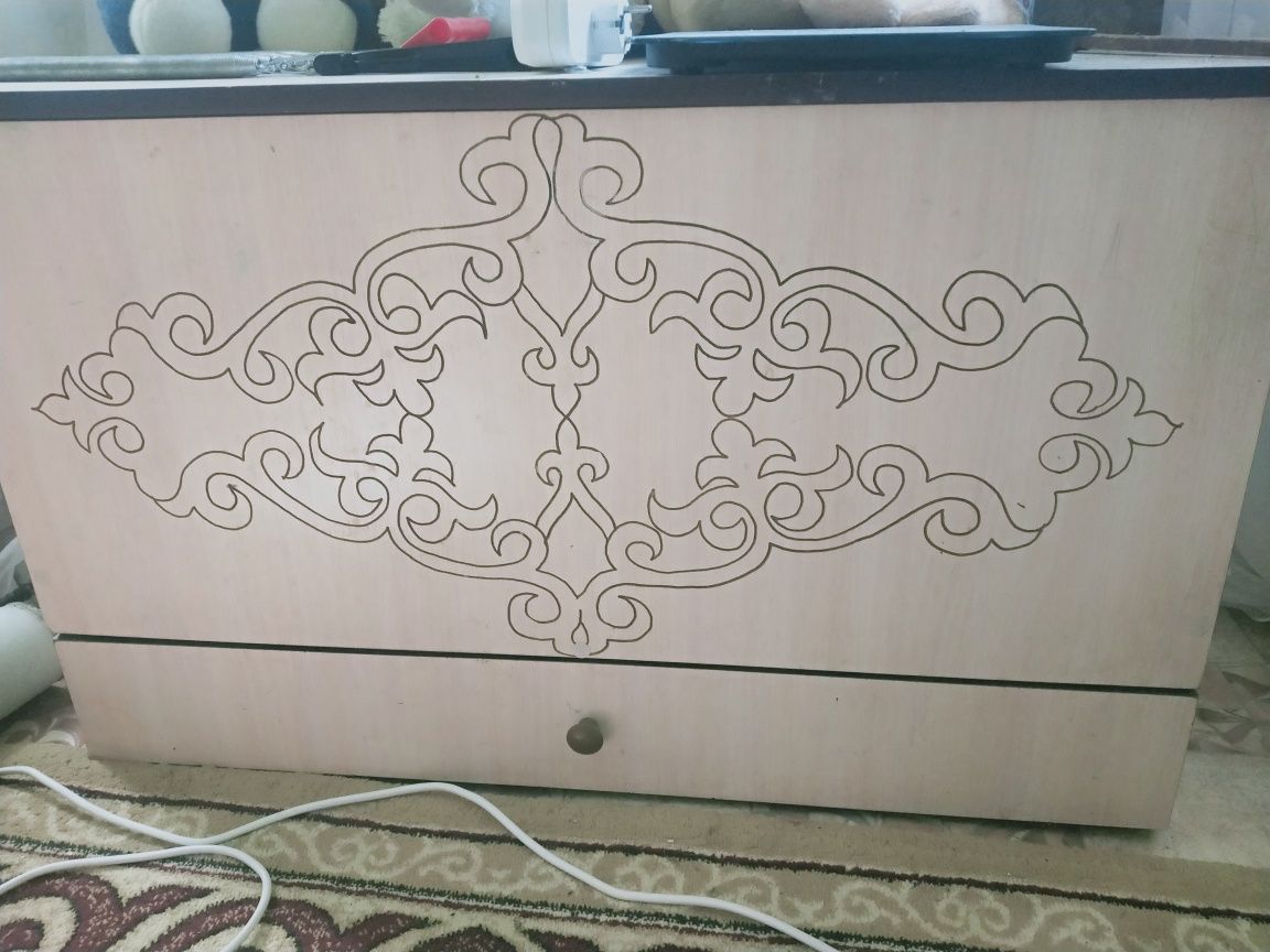 Стол для компьютера