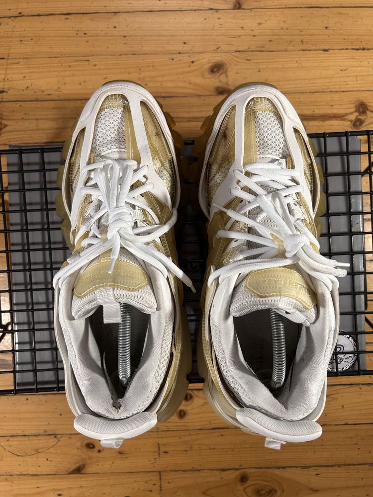 Balenciaga track clearsole