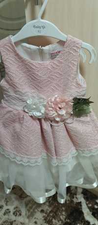 Платье розовое на 3 года