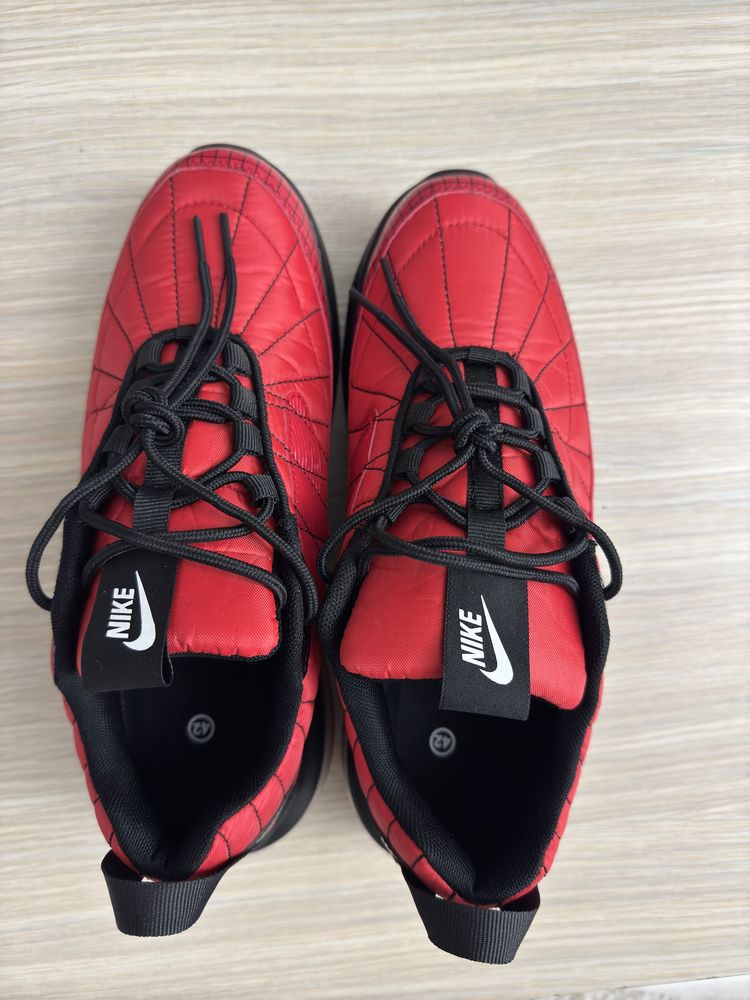 Pantofi sport marimea 42