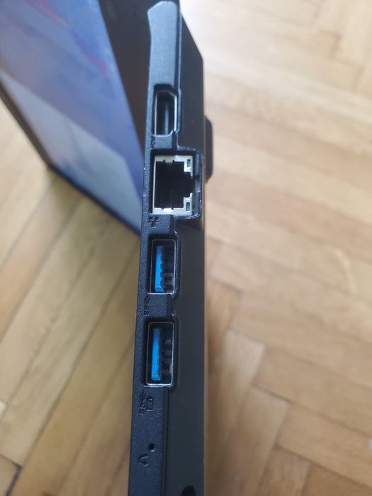Lenovo E31 - 80 cu I5 gen 6, 8 GB RAM