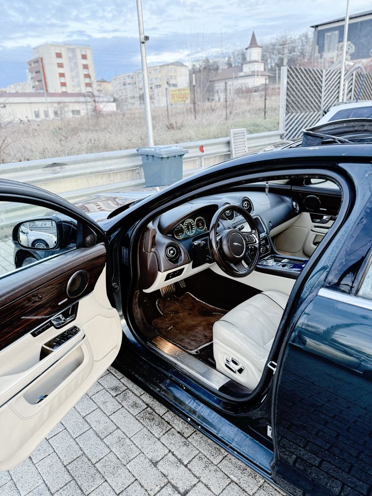 Dezmembrez Jaguar XJ X351 3.0 diesel 275cp Motor nou!