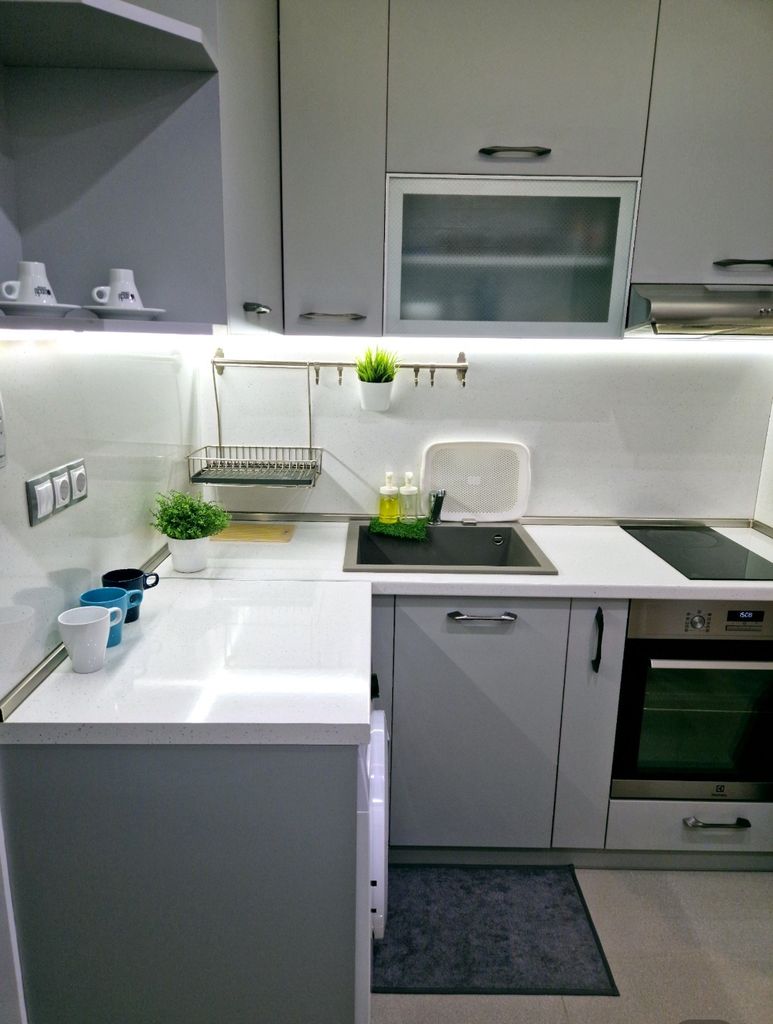 Дава се под наем Тристаен апартамент в София, Лагера - 56 кв.м за 586.5 € - Снимка #2