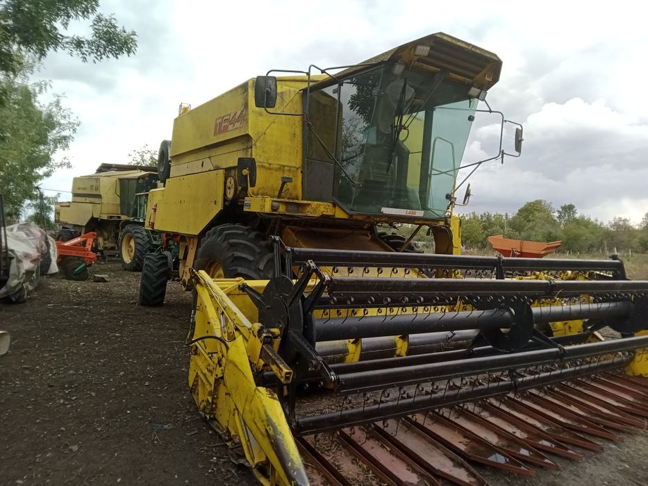 New Holland tf44
