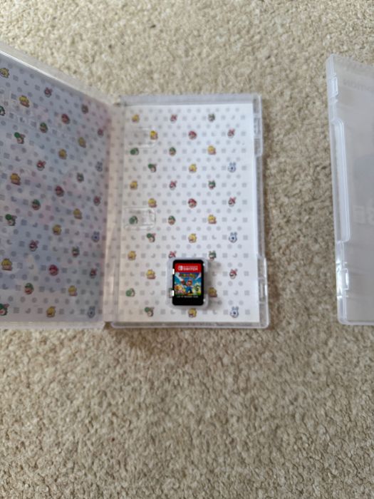 Nintendo switch + 3 jocuri + folie