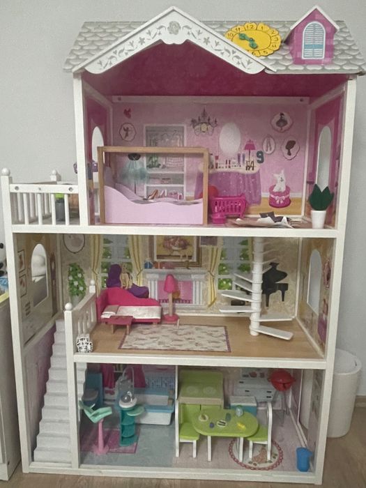 Къща за кукли Мони