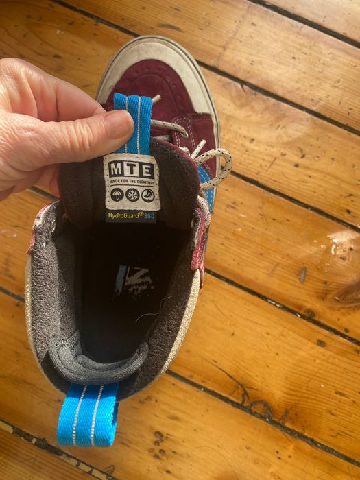 Маратонки 20 лева