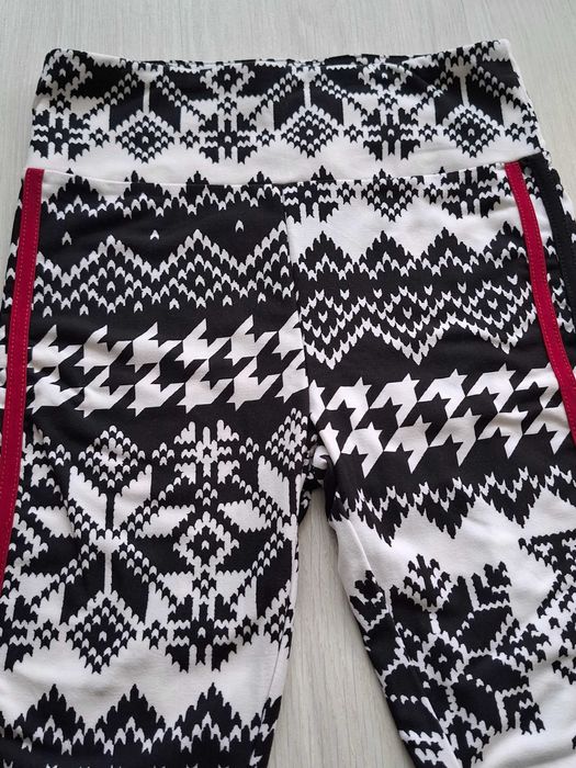 Дамска долница / Джегингс и Еластичен Клин, Чисто Нови, размер S