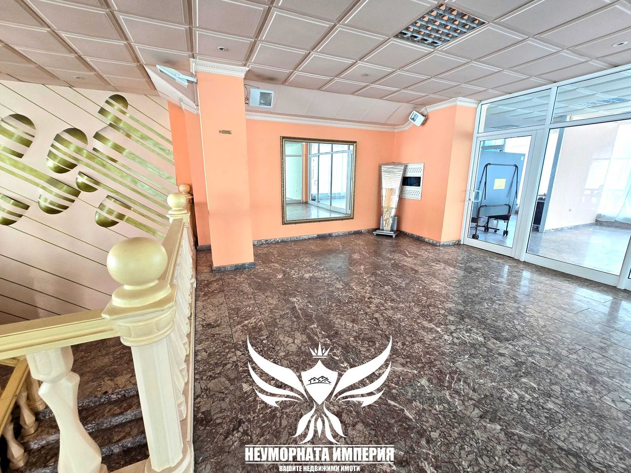 Дава се под наем Промишлена сграда в Асеновград - 500 кв.м за 3550 € - Снимка #9