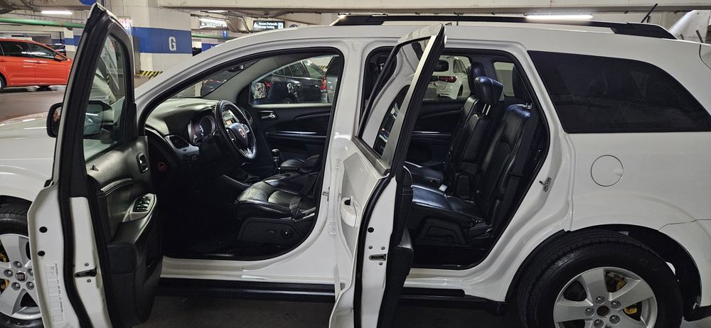 FIAT FREEMONT, 2.0 diesel, an 2013, 4x4, Manual, 7 locuri, Acte la  Zi